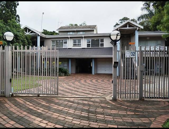 8 BEDROOM HOUSE FOR SALE IN EMPANGENI CENTRAL